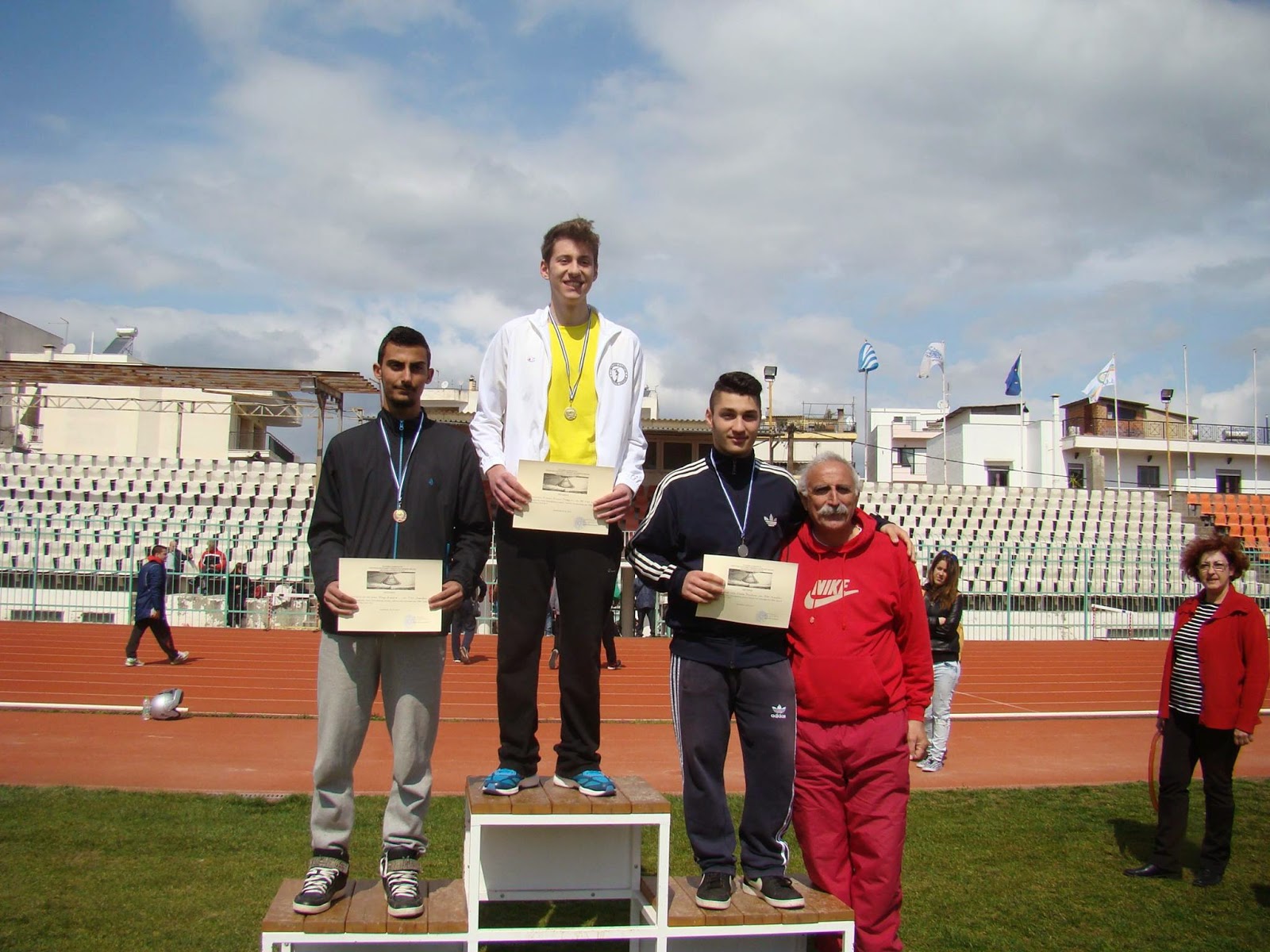 gs2015-056-sxolikoi_lykeion_18032015-001