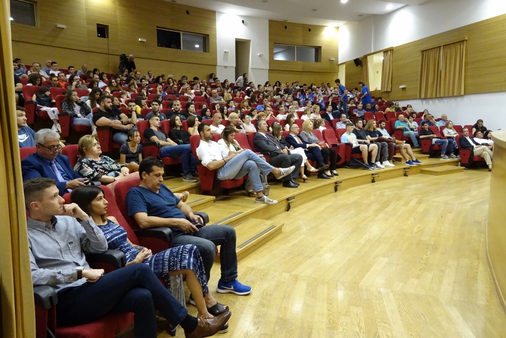 gs2018-193-spiti_tou_athliti-001