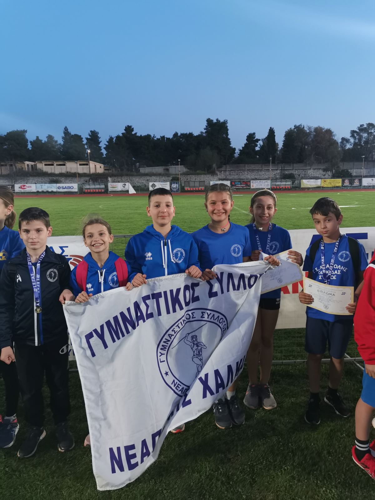 gs2022-289-tetrathlo_a-105